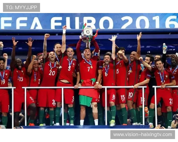 足球巨星的孩子们萌态十足 他们的未来或许与父亲们一样辉煌